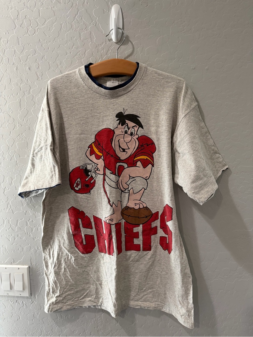 Vintage‎ Kansas City Chiefs Fred Flintstone Football Shirt Large Bin 1